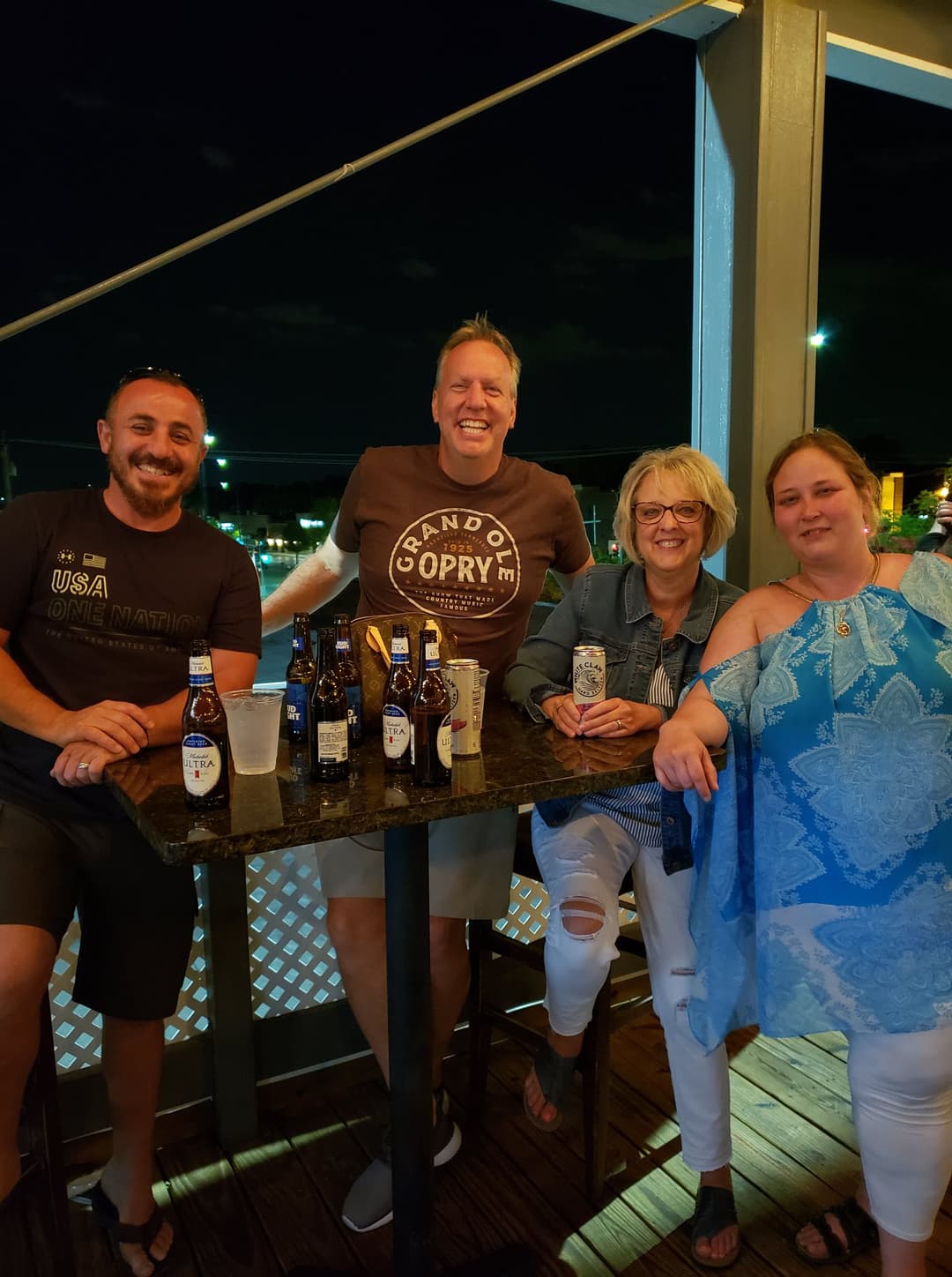 Family having drinks together at Rooftop Johnnys in Palos Heights, Illinois